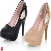 Sapato com strass